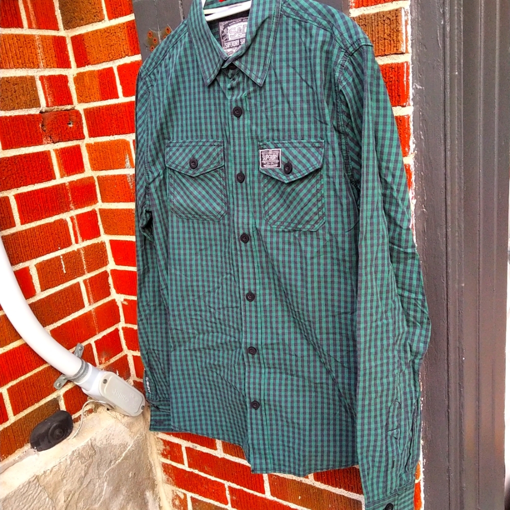 Superdry button down in euc